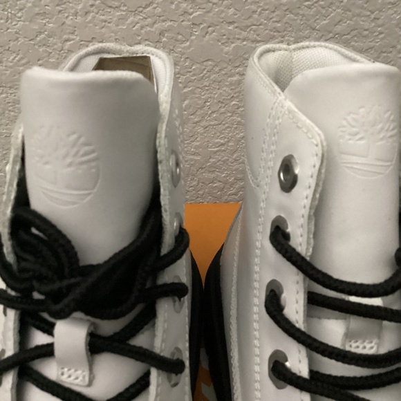 TIMBERLAND Women's Greyfield Leather Boots, size 9.5 - Picture 8 of 12